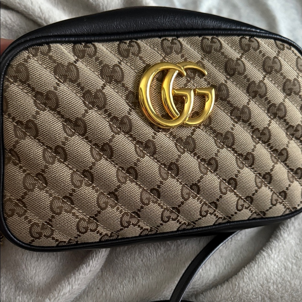 Gucci Beige and Black Crossbody Bag with Gold Logo